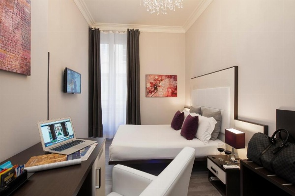 Arenula Suites image 11